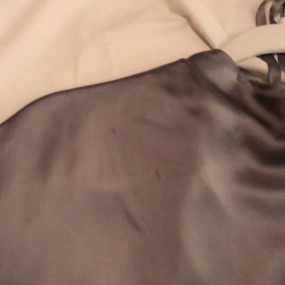 Aritzia Silk Top - Picture 4 of 4